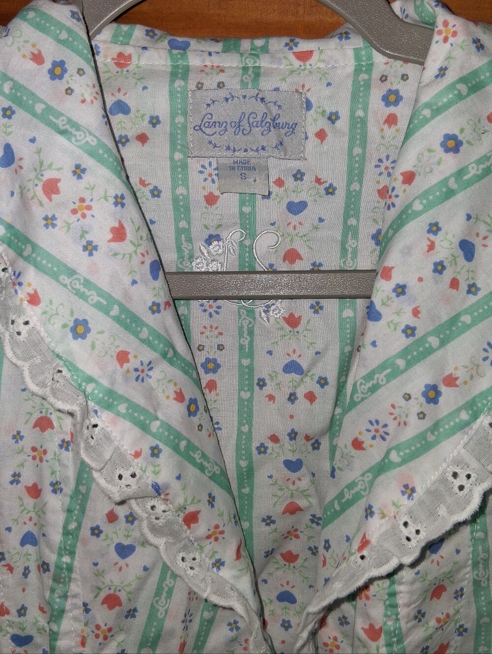 Lanz Of Salzburg Sleep Robe - Picture 2 of 5